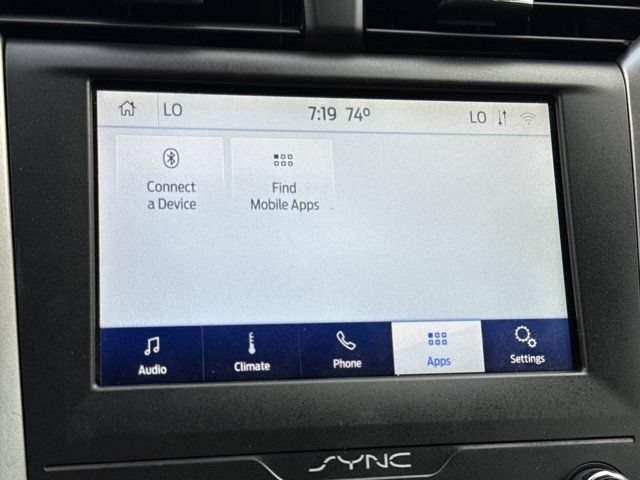 Used 2020 Ford Fusion SE FWD image 29