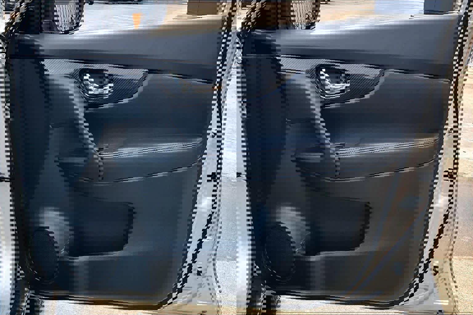 Used 2020 Nissan Rogue SL image 21