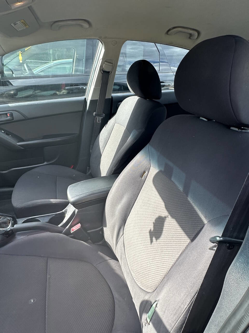 Used 2012 Kia Forte EX FWD image 6