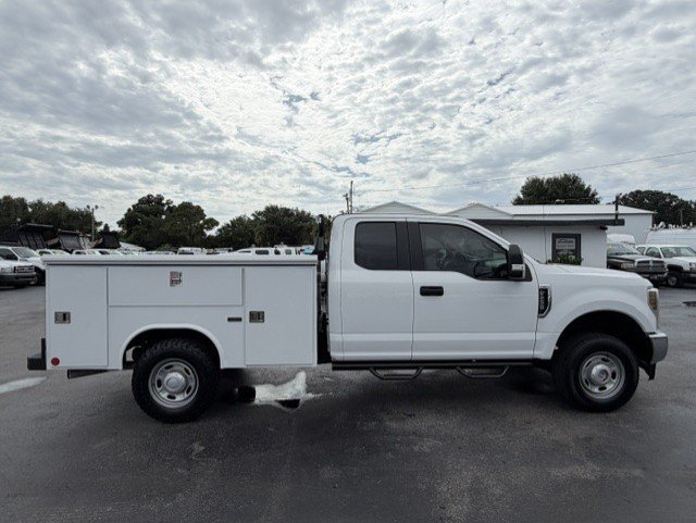 Used 2018 Ford F250 XL w/ Power Equipment Group AWD/4WD image 4