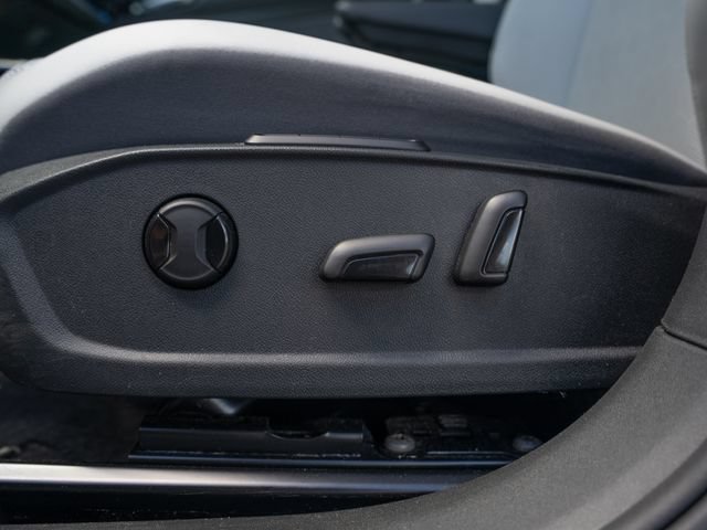 Used 2022 Volkswagen ID.4 Pro S w/ Gradient Package RWD image 20