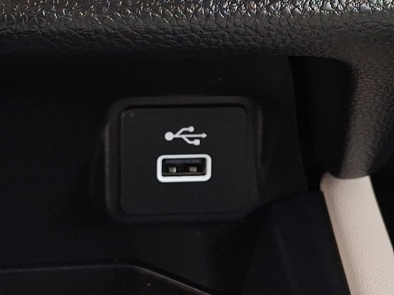 Certified 2024 Honda HR-V LX image 25