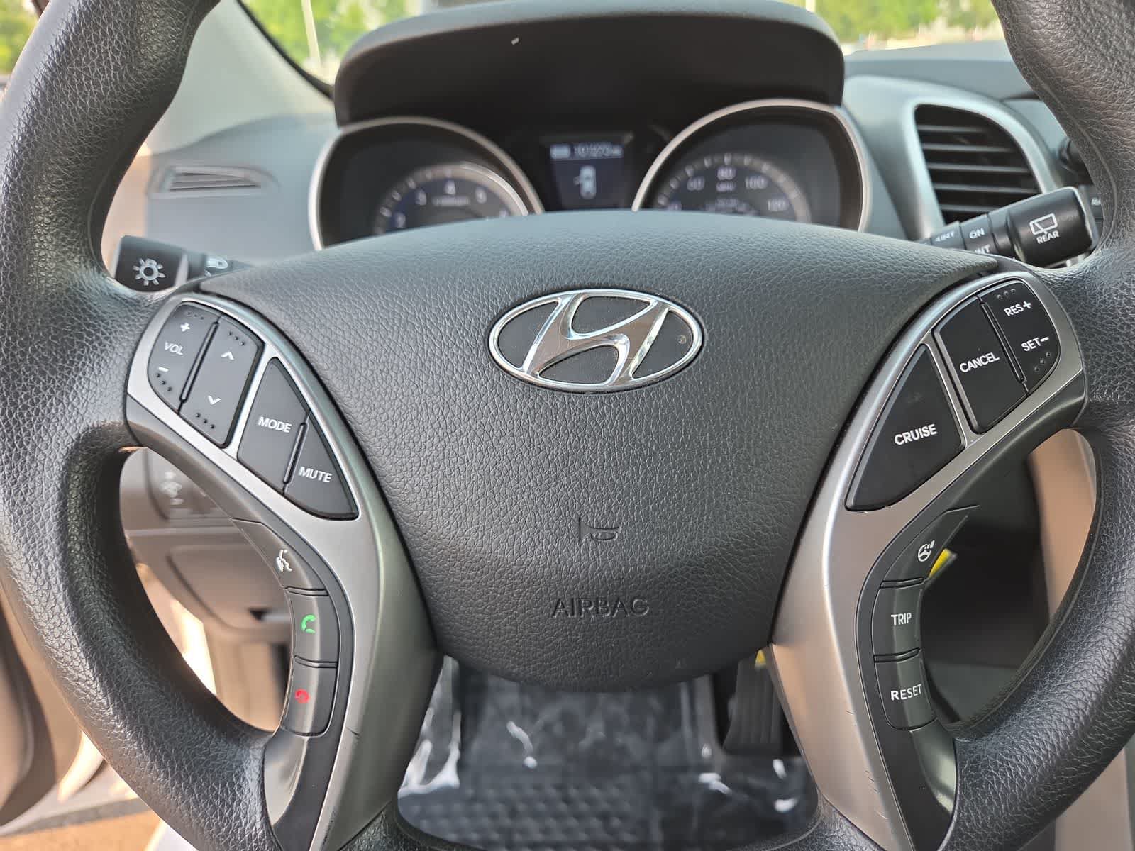 Used 2016 Hyundai Elantra GT FWD image 23