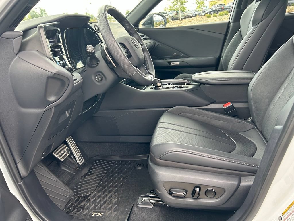 Used 2024 Lexus TX 500h AWD image 24