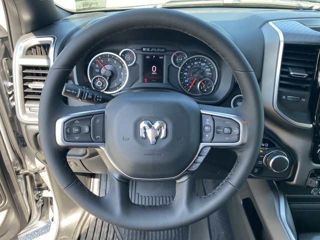 New 2026 RAM 1500 4x4 Crew Cab image 27