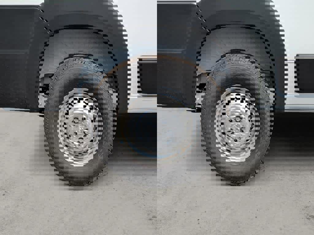 Used 2024 RAM ProMaster 2500 w/ Convenience Group image 31