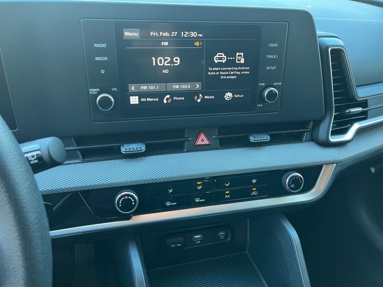 Used 2025 Kia Sportage LX image 17