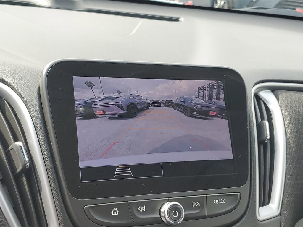 Used 2024 Chevrolet Malibu LT image 25