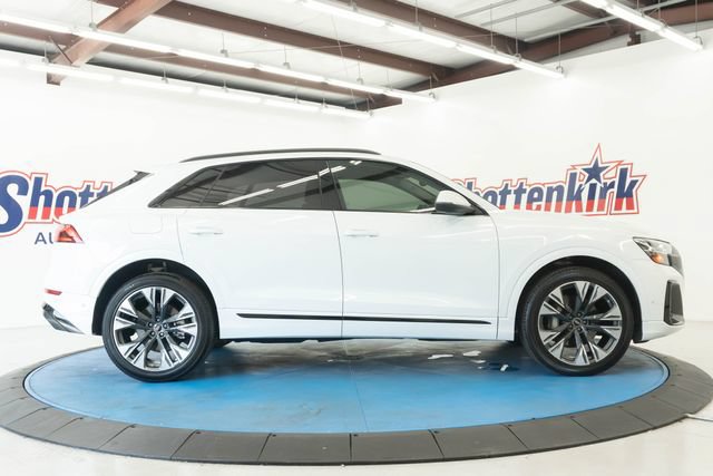 Used 2025 Audi Q8 Premium Plus AWD/4WD image 35