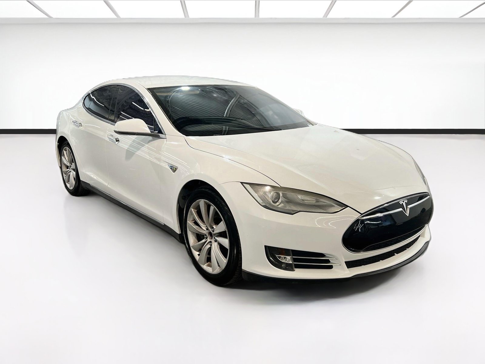 Used 2013 Tesla Model S Performance RWD image 3