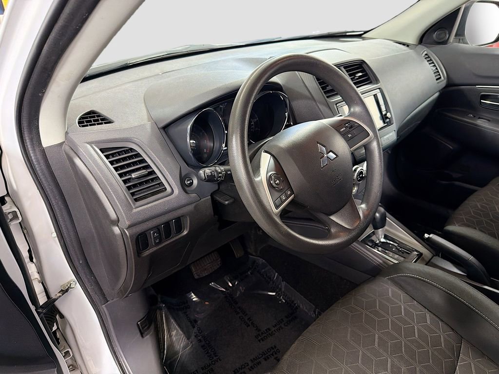 Used 2023 Mitsubishi Outlander Sport AWD image 12