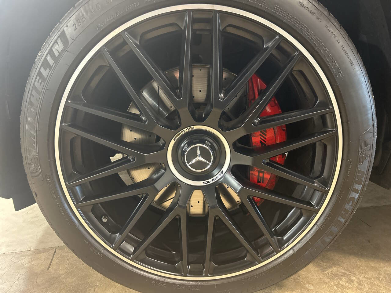 Used 2025 Mercedes-Benz GLS 63 AMG 4MATIC image 9