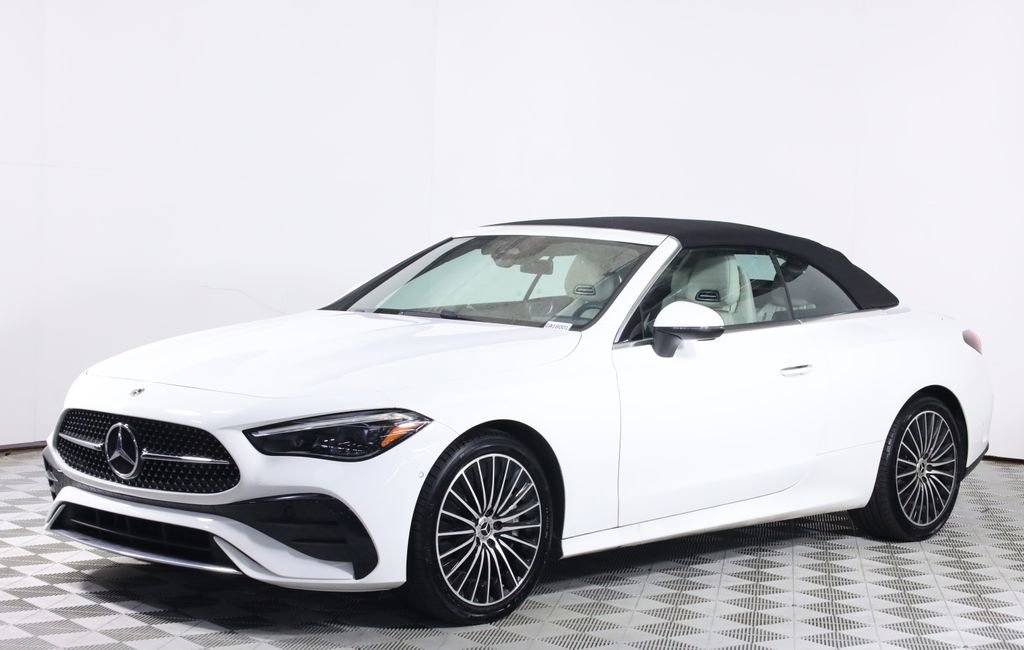 Certified 2025 Mercedes-Benz CLE 450 4MATIC Cabriolet image 3