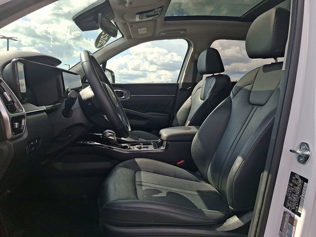 Certified 2023 Kia Sorento SX image 13
