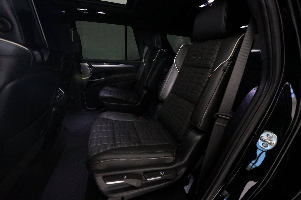 Used 2025 Cadillac Escalade V image 15