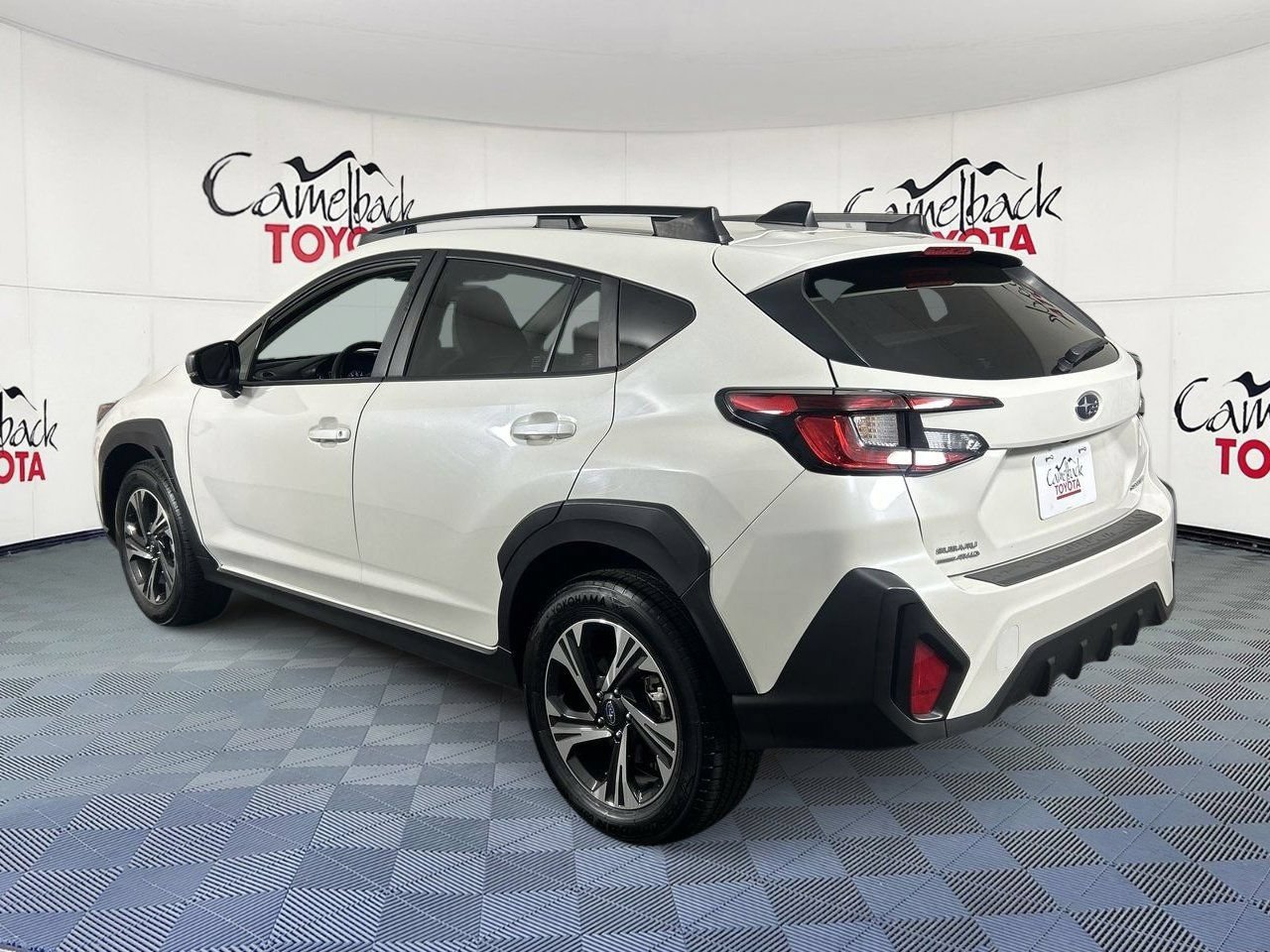 Used 2024 Subaru Crosstrek 2.0i Premium w/ Crosstrek Mirror Package AWD/4WD image 6