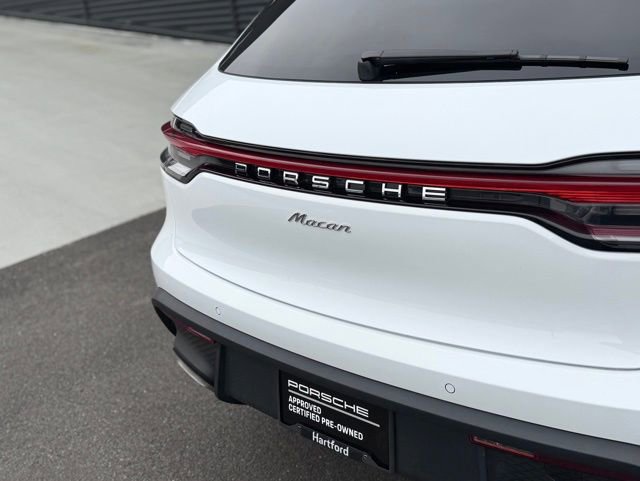 Certified 2025 Porsche Macan image 34