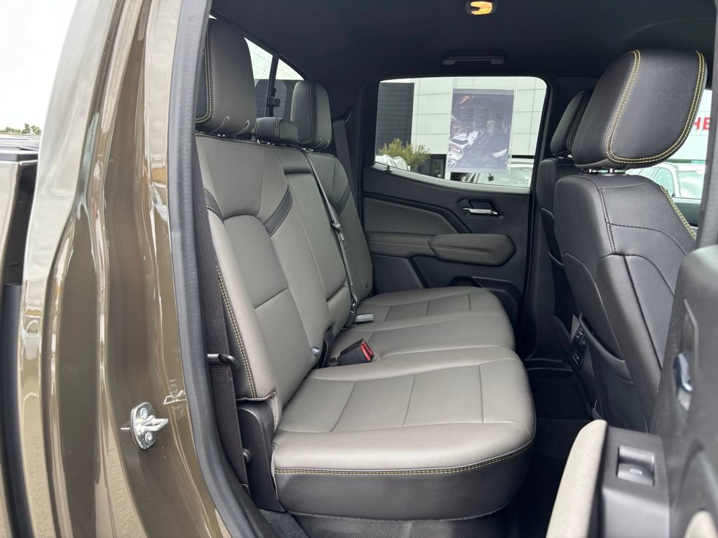Used 2024 Chevrolet Colorado ZR2 w/ ZR2 Convenience Package III AWD/4WD image 21