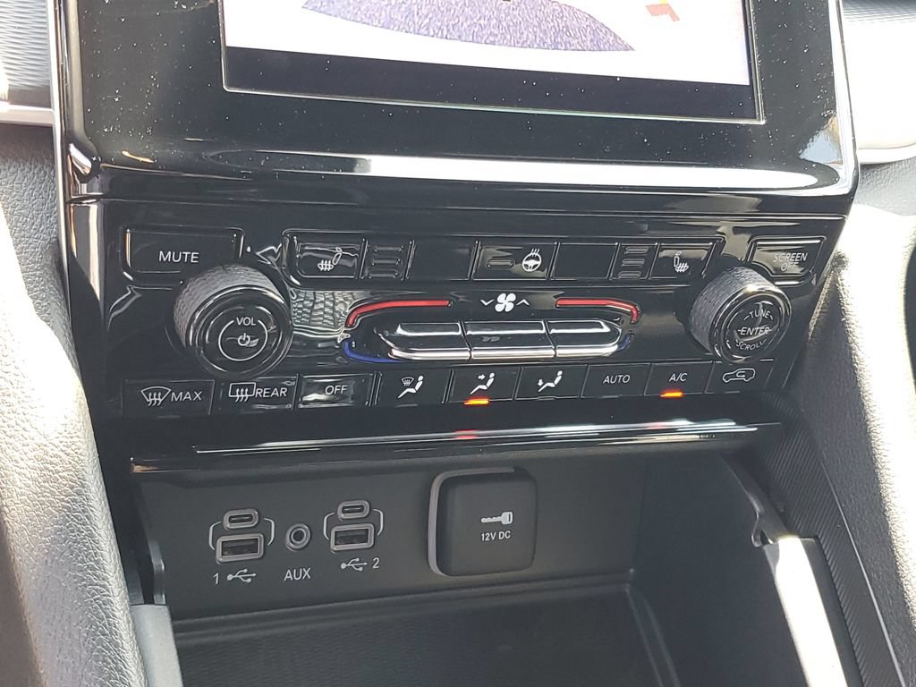 Used 2025 Jeep Grand Cherokee Laredo X w/ Luxury Tech Group I AWD/4WD image 19