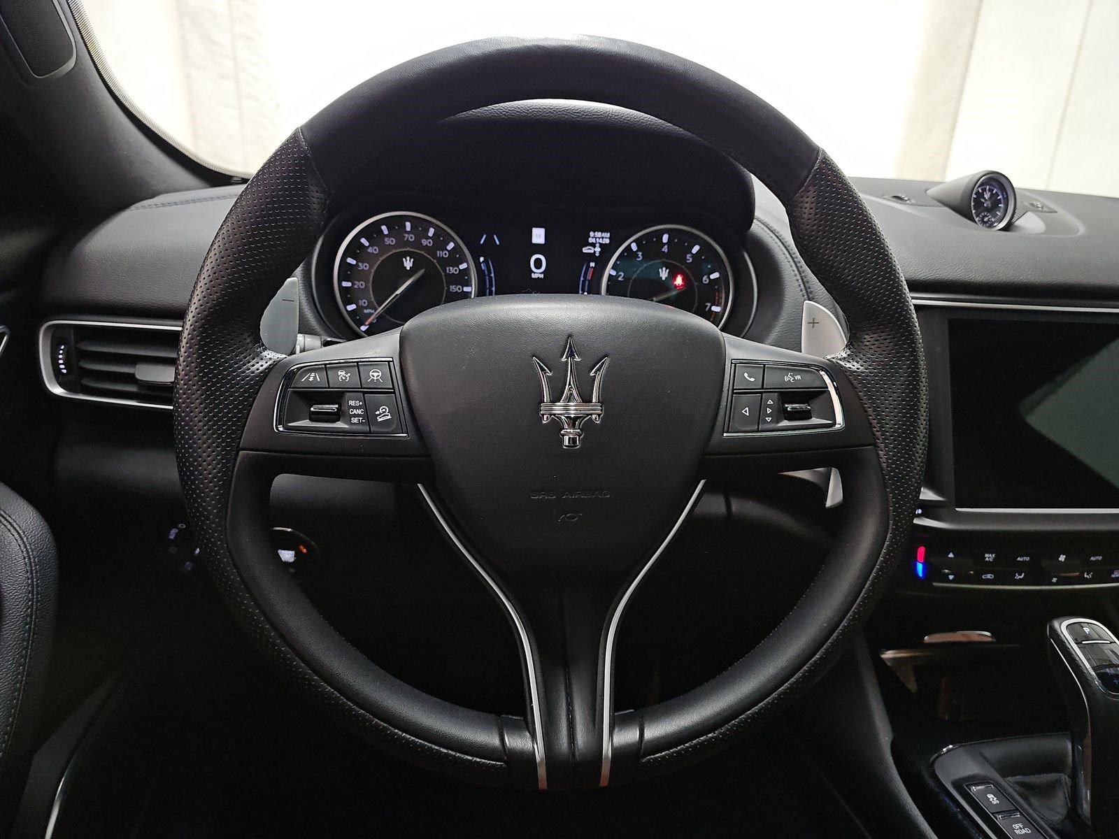 Used 2023 Maserati Levante GT image 11