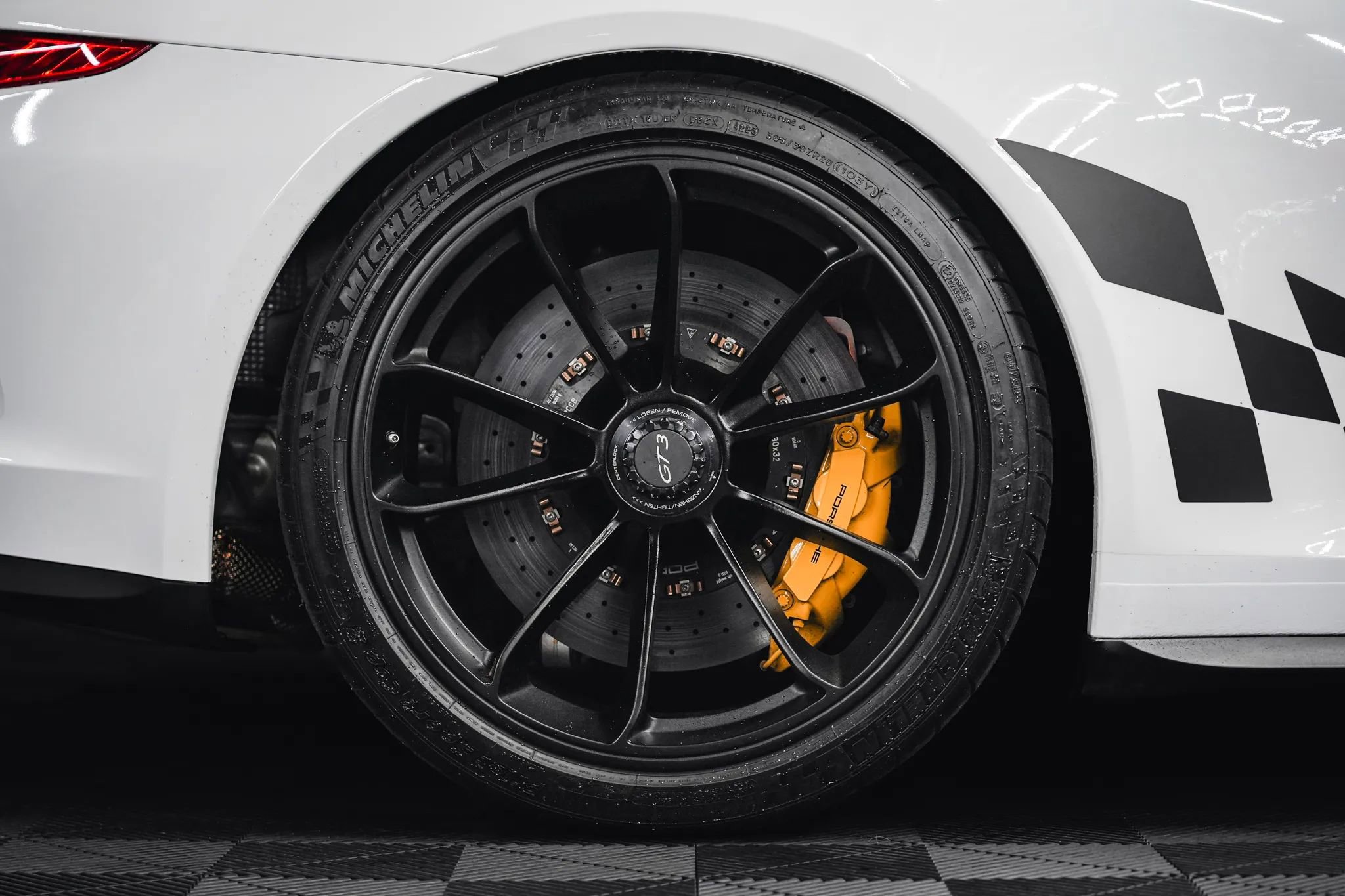 Used 2015 Porsche 911 GT3 RWD image 14