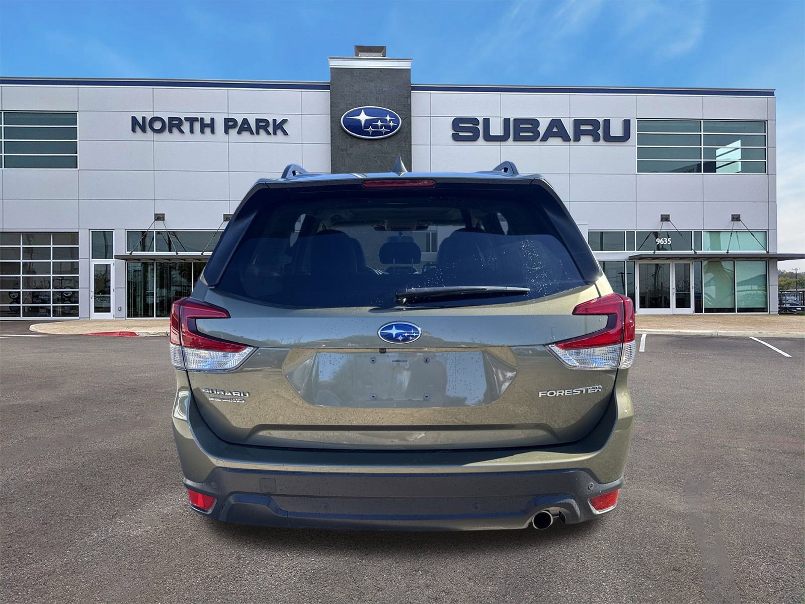 Certified 2023 Subaru Forester Limited image 4