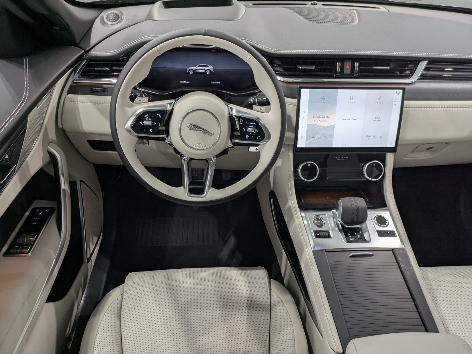 New 2026 Jaguar F-PACE R-Dynamic S image 10