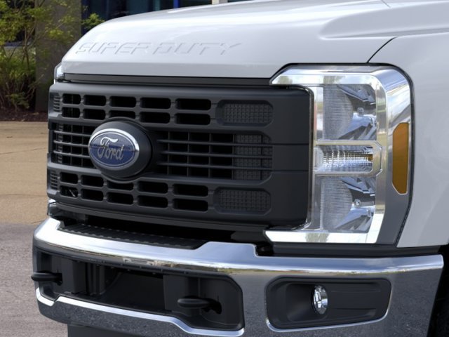 New 2026 Ford F350 XL w/ FX4 Off-Road Package AWD/4WD image 18