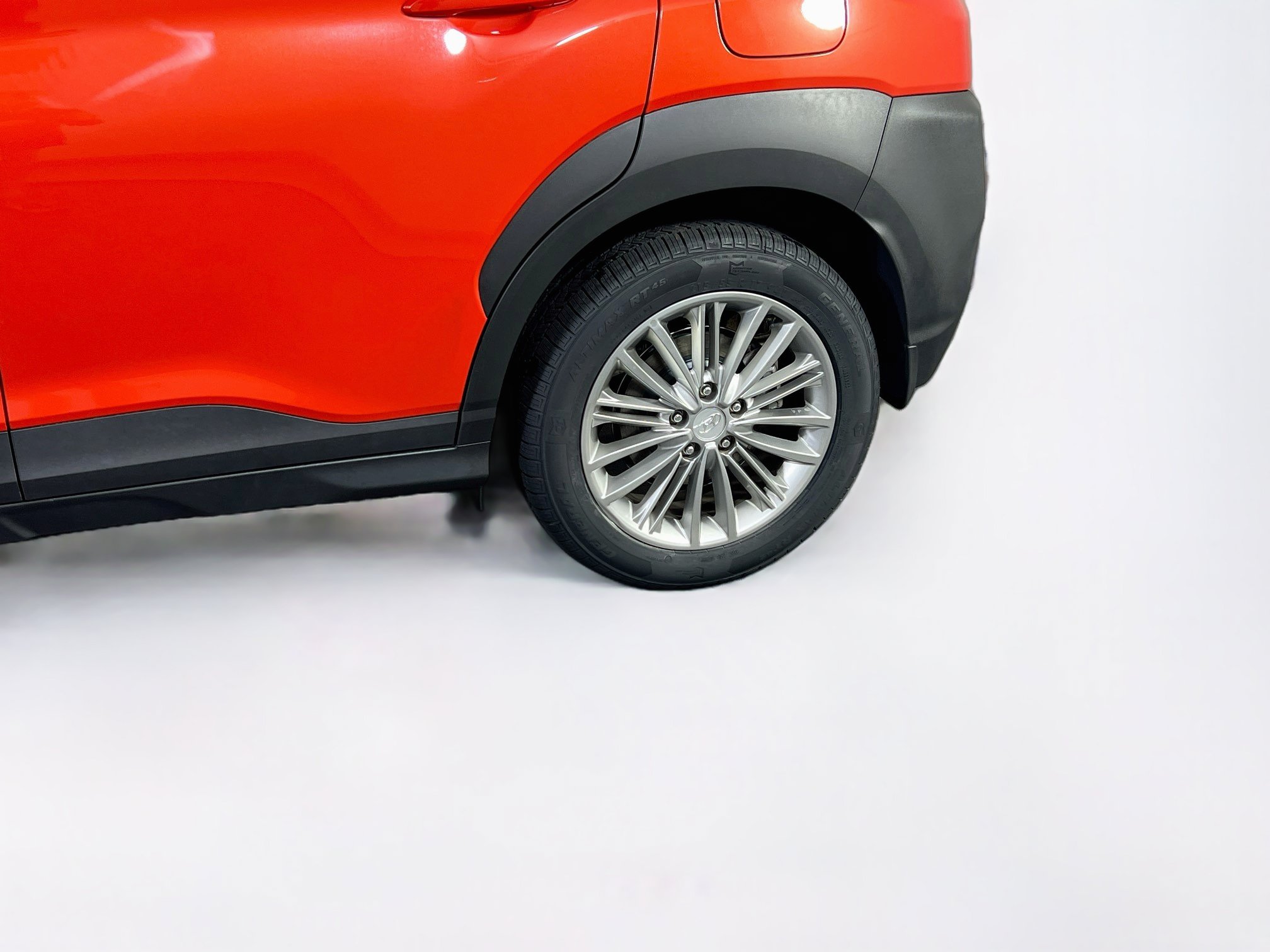 Used 2019 Hyundai Kona SEL AWD/4WD image 29