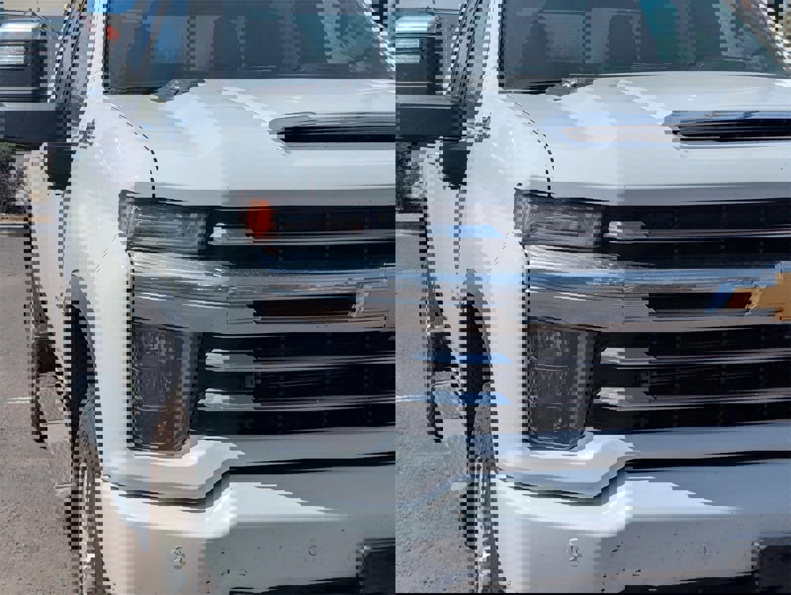 Used 2020 Chevrolet Silverado 2500 High Country w/ Z71 Off-Road Package image 4