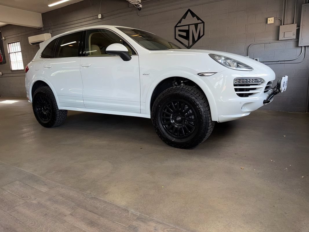 Used 2014 Porsche Cayenne Diesel AWD/4WD image 4