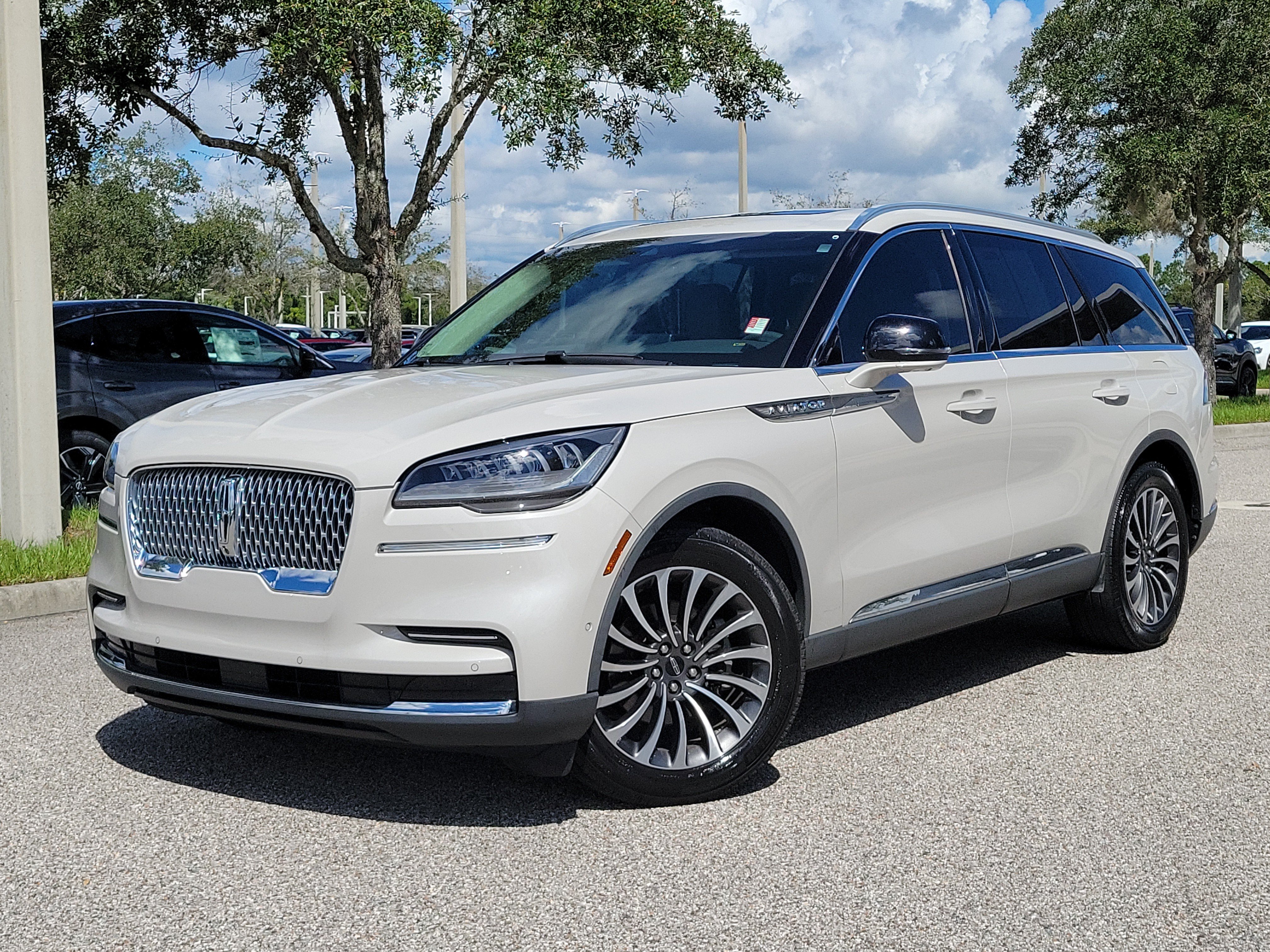 Used 2023 Lincoln Aviator Reserve w/ Elements Package Plus RWD image 33