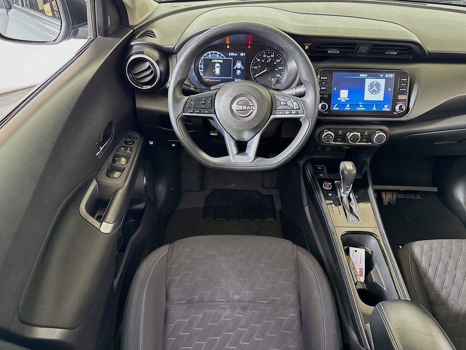 Used 2024 Nissan Kicks SV w/ Interior Electronics Package FWD image 18