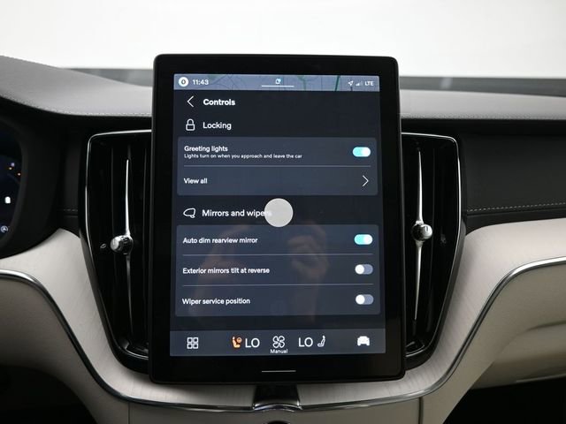 New 2026 Volvo XC60 B5 Ultra w/ Protection Package Premier image 18