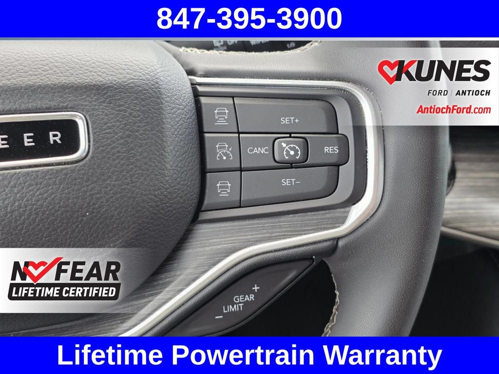 Used 2024 Jeep Wagoneer L Series II w/ Flexible Seating Group AWD/4WD image 42