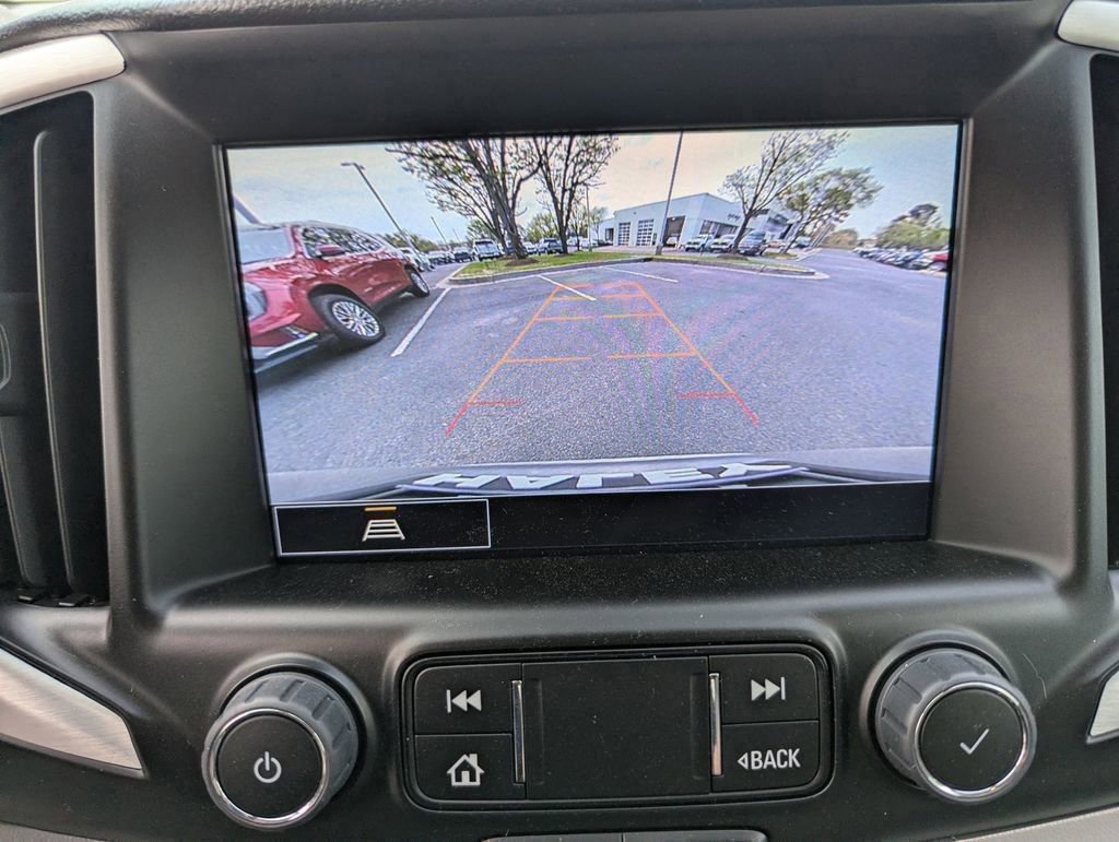 Used 2023 GMC Terrain SLT w/ Infotainment Package II image 24