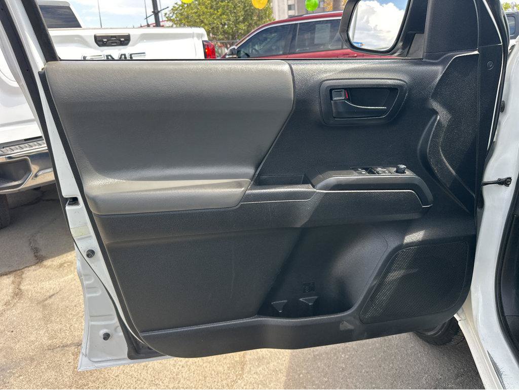 Used 2021 Toyota Tacoma SR RWD image 15