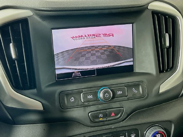 Used 2023 GMC Terrain SLE FWD image 18