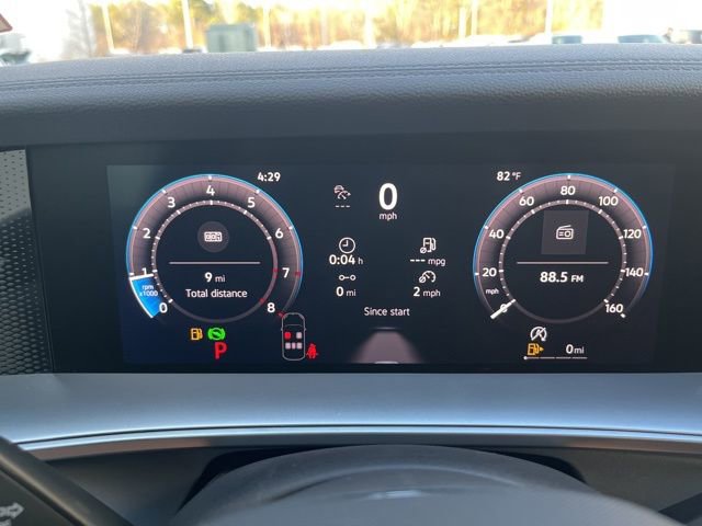 New 2026 Volkswagen Tiguan SE R-Line FWD image 13
