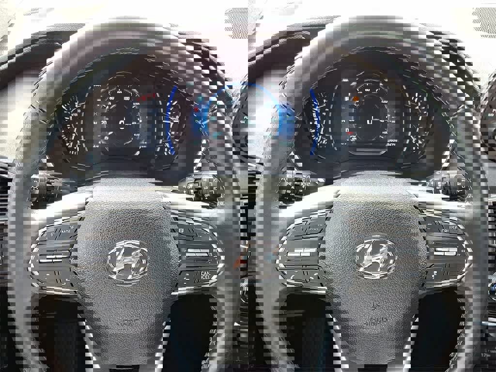 Used 2020 Hyundai Santa Fe SEL w/ Convenience + Premium Package image 19