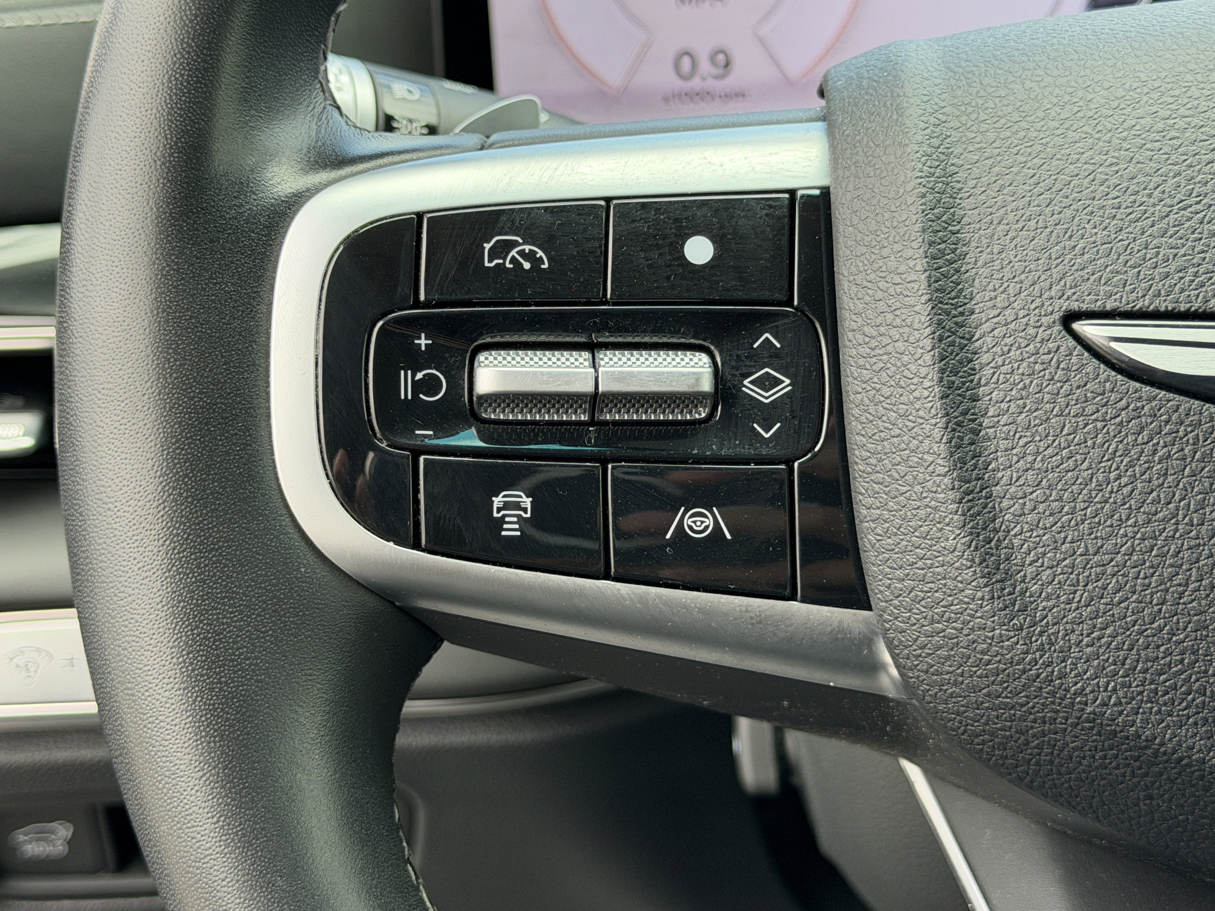 Used 2025 Genesis GV80 2.5T Standard AWD/4WD image 19