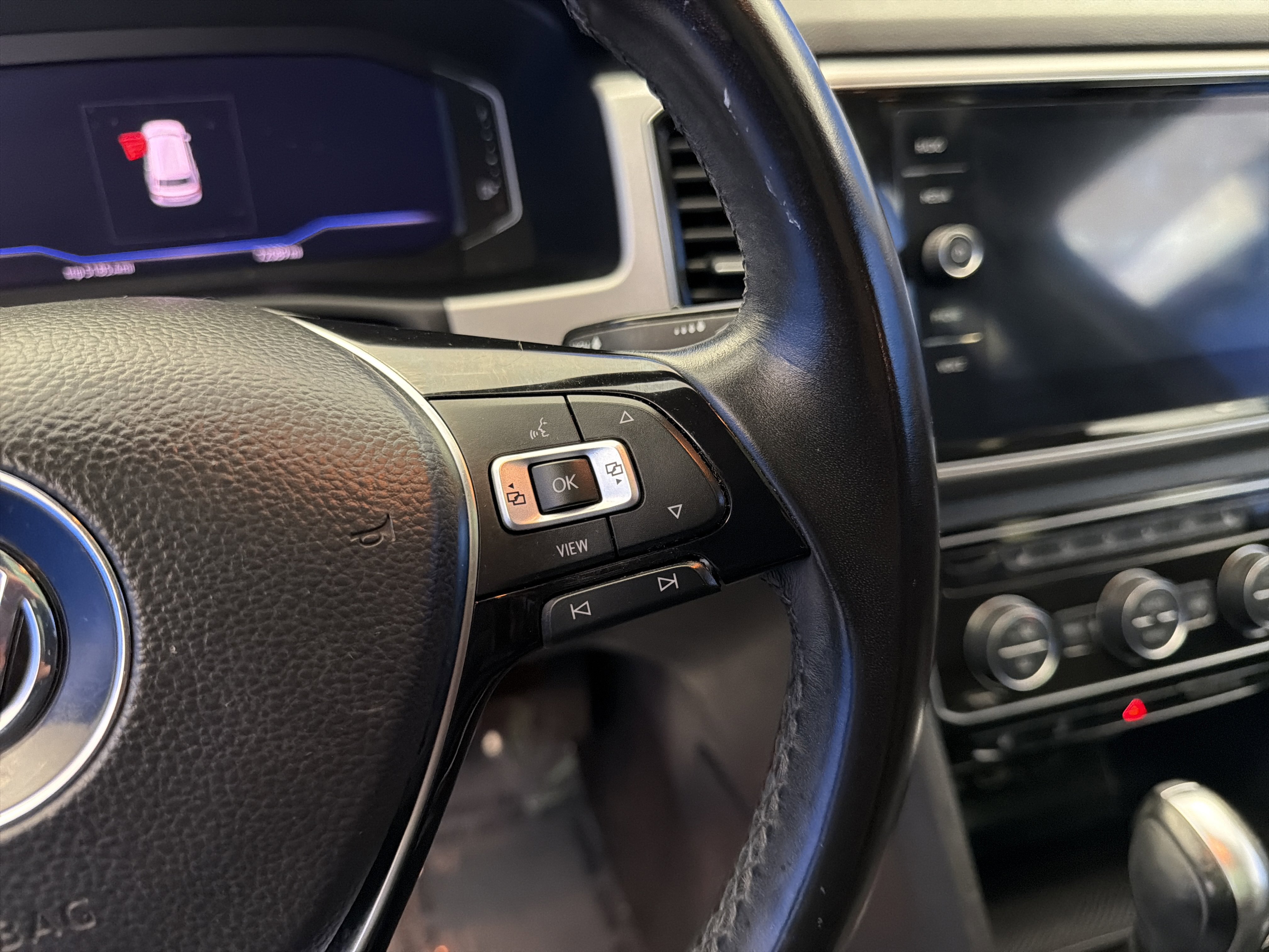 Used 2019 Volkswagen Atlas SEL AWD/4WD image 18