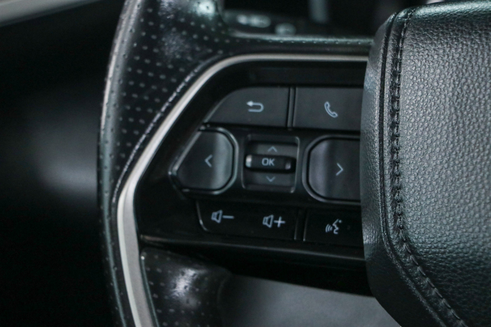 Used 2024 Toyota Tundra SR5 AWD/4WD image 14