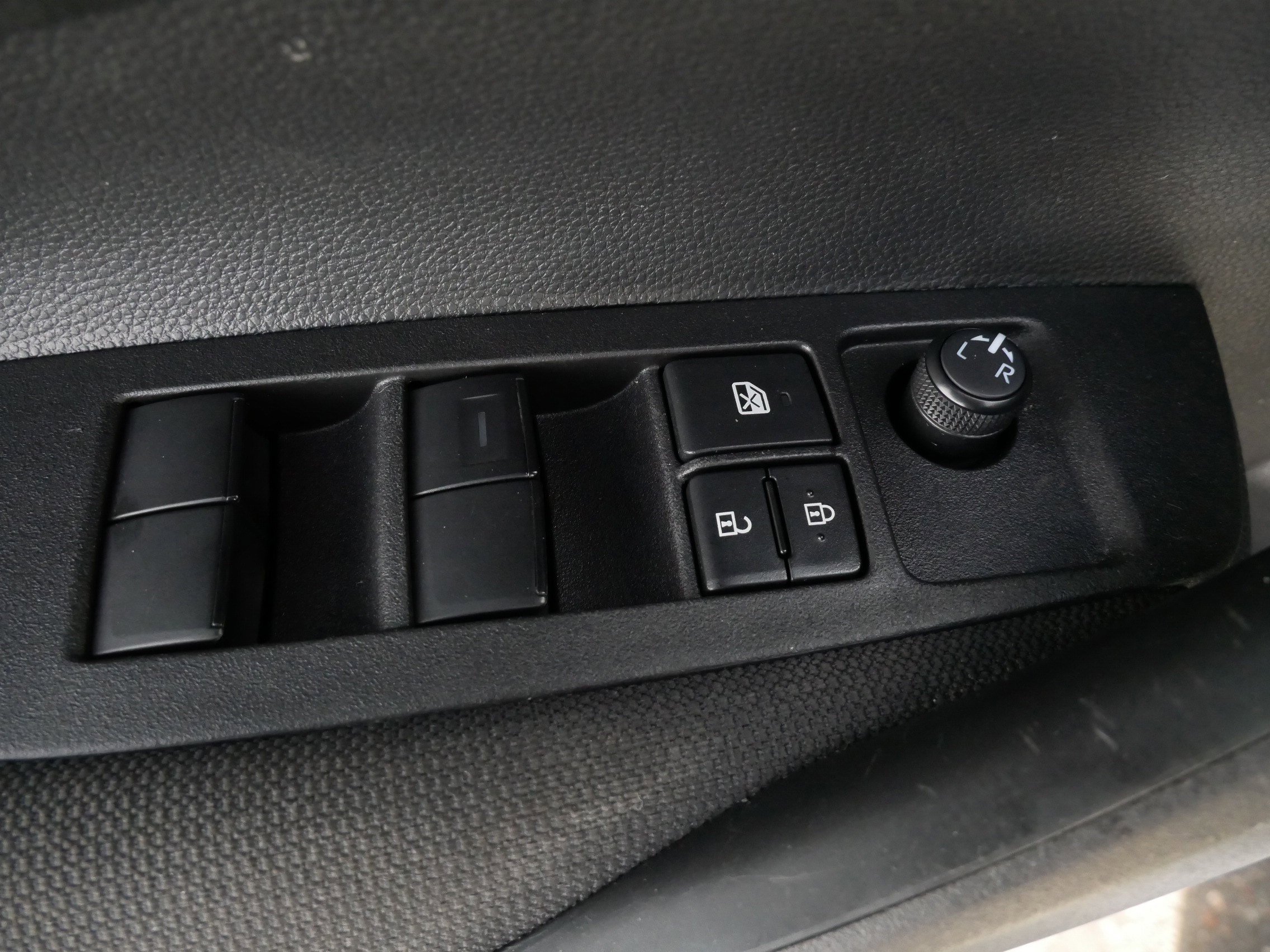 Certified 2025 Toyota Corolla LE w/ Convenience Package FWD image 19