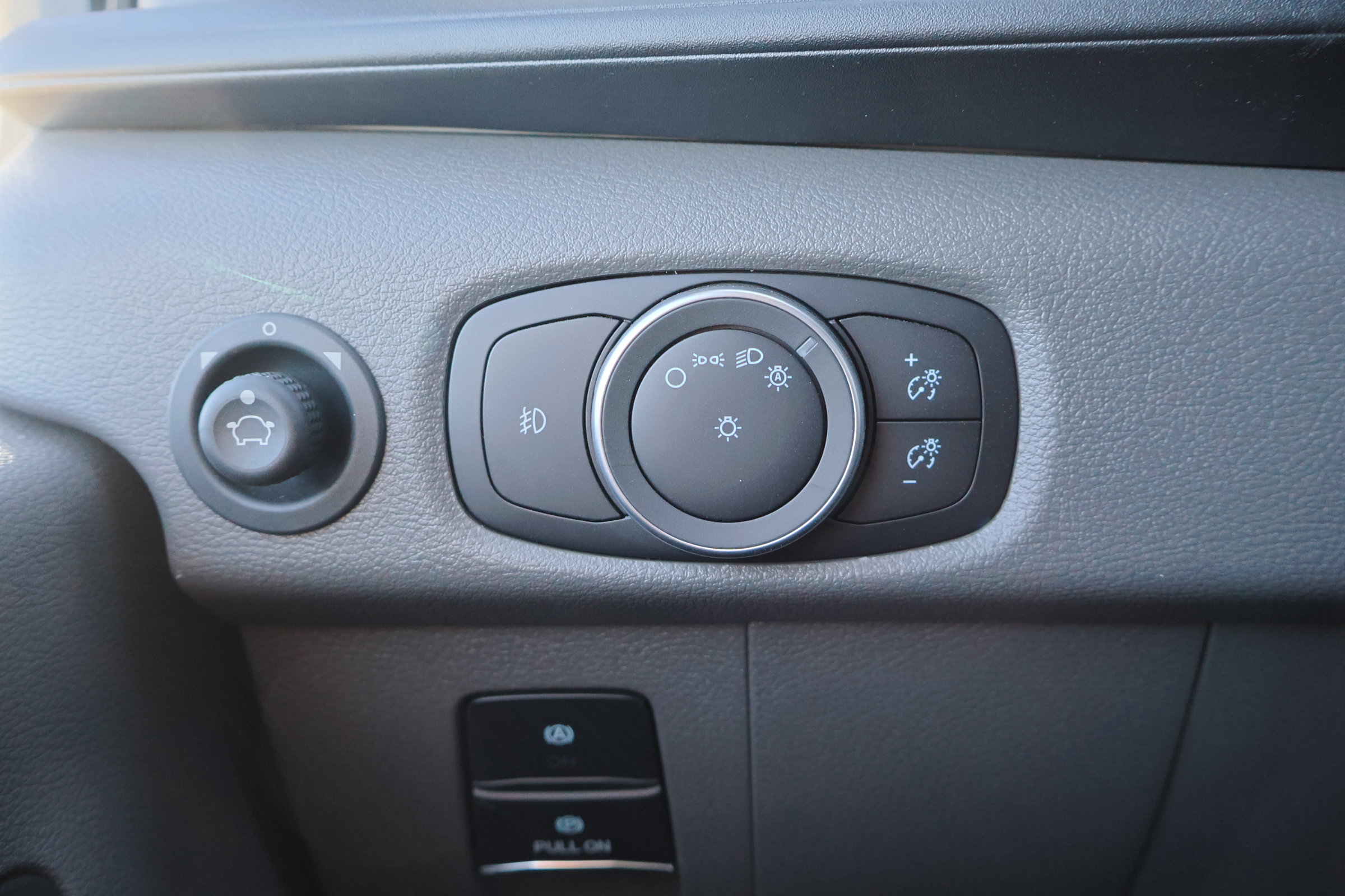 Certified 2024 Ford Transit 350 XL image 18