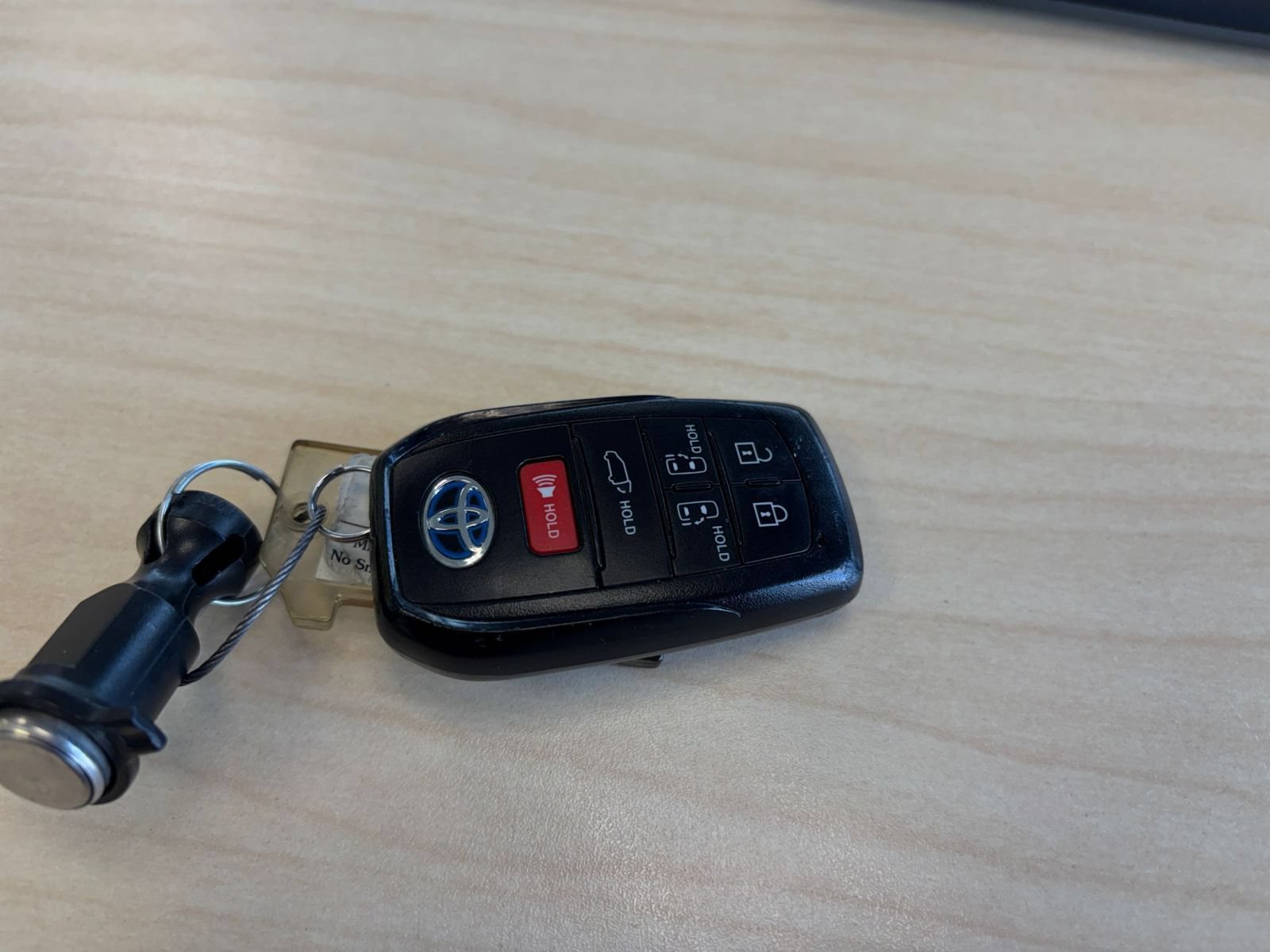 Used 2024 Toyota Sienna XLE FWD image 20