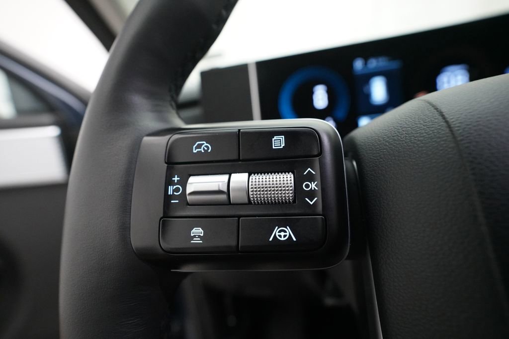 Used 2026 Hyundai Santa Fe SEL AWD/4WD image 18