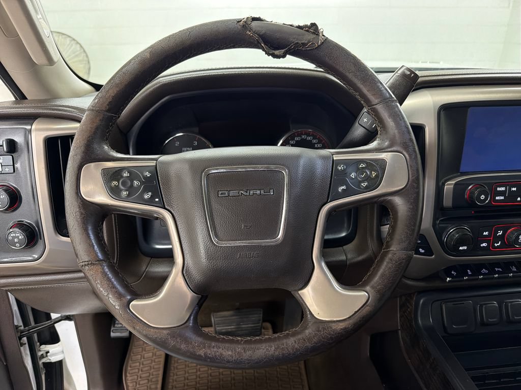 Used 2015 GMC Sierra 2500 Denali w/ Duramax Plus Package AWD/4WD image 16