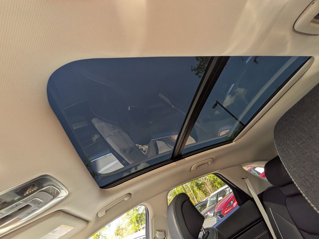 Used 2023 Genesis Electrified GV70 Advanced image 21