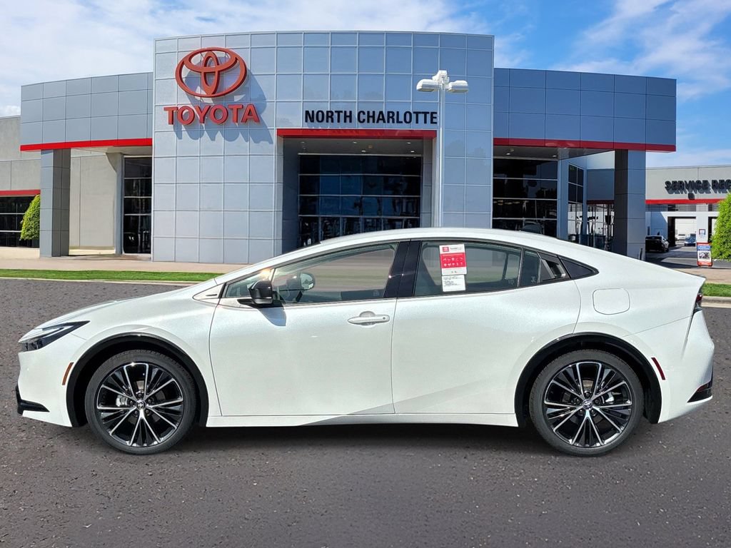 New 2026 Toyota Prius XLE FWD image 5